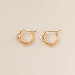 STMG Natural Pearl Hoop Earrings i