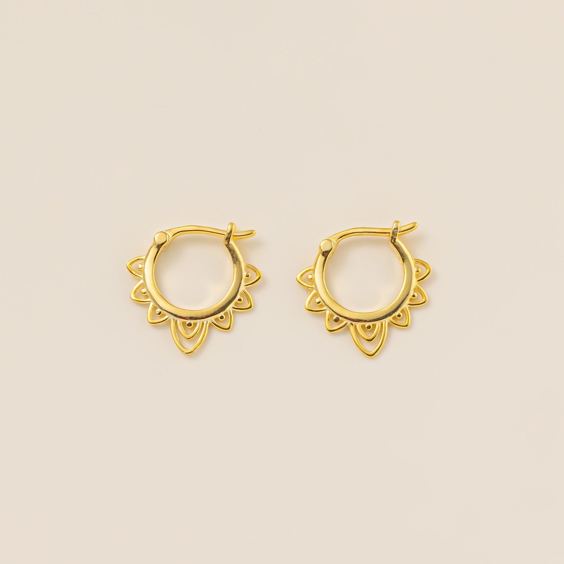 STMG Minimalist Lace Hoops in gold