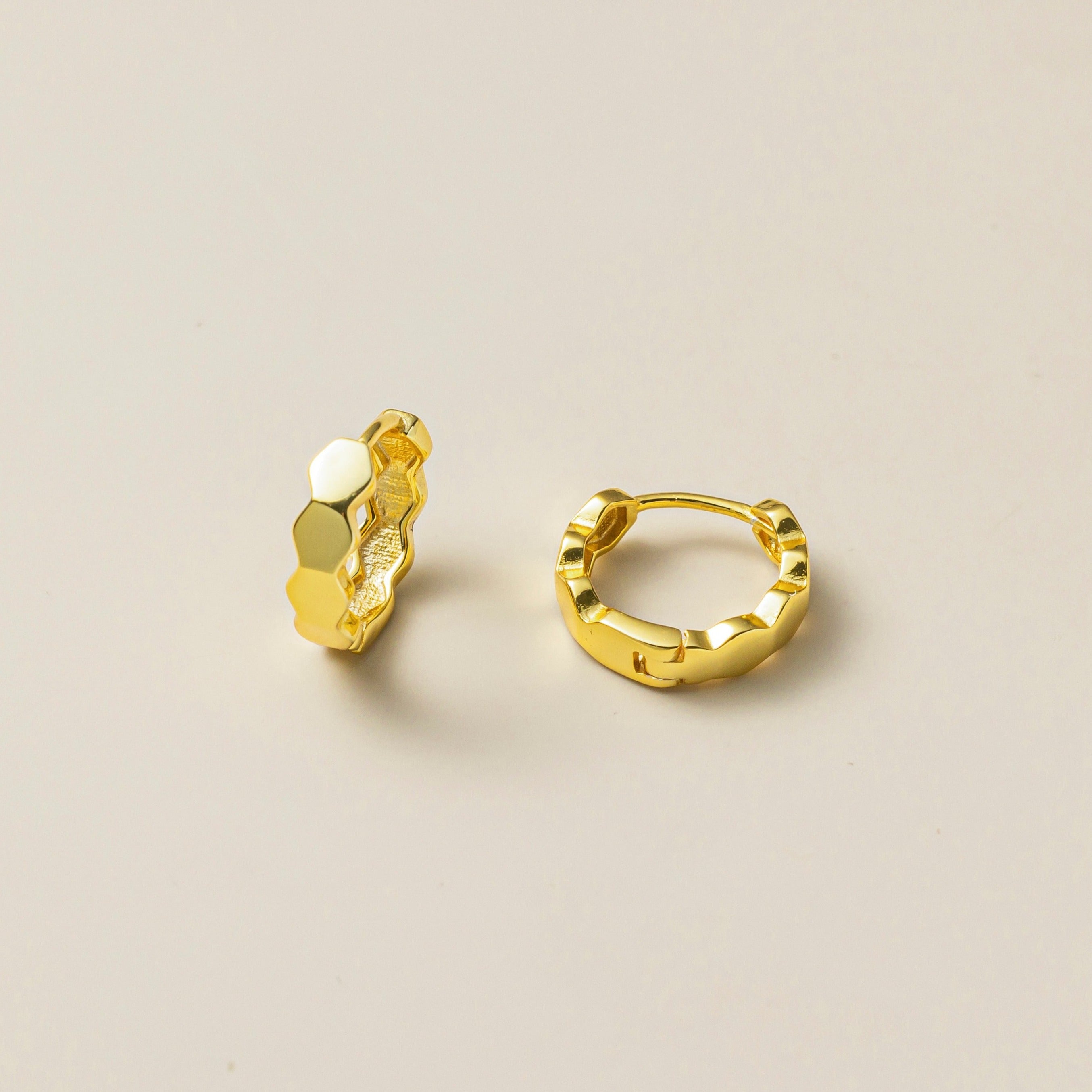 STMG Minimalist Hexagon Hoops in gold