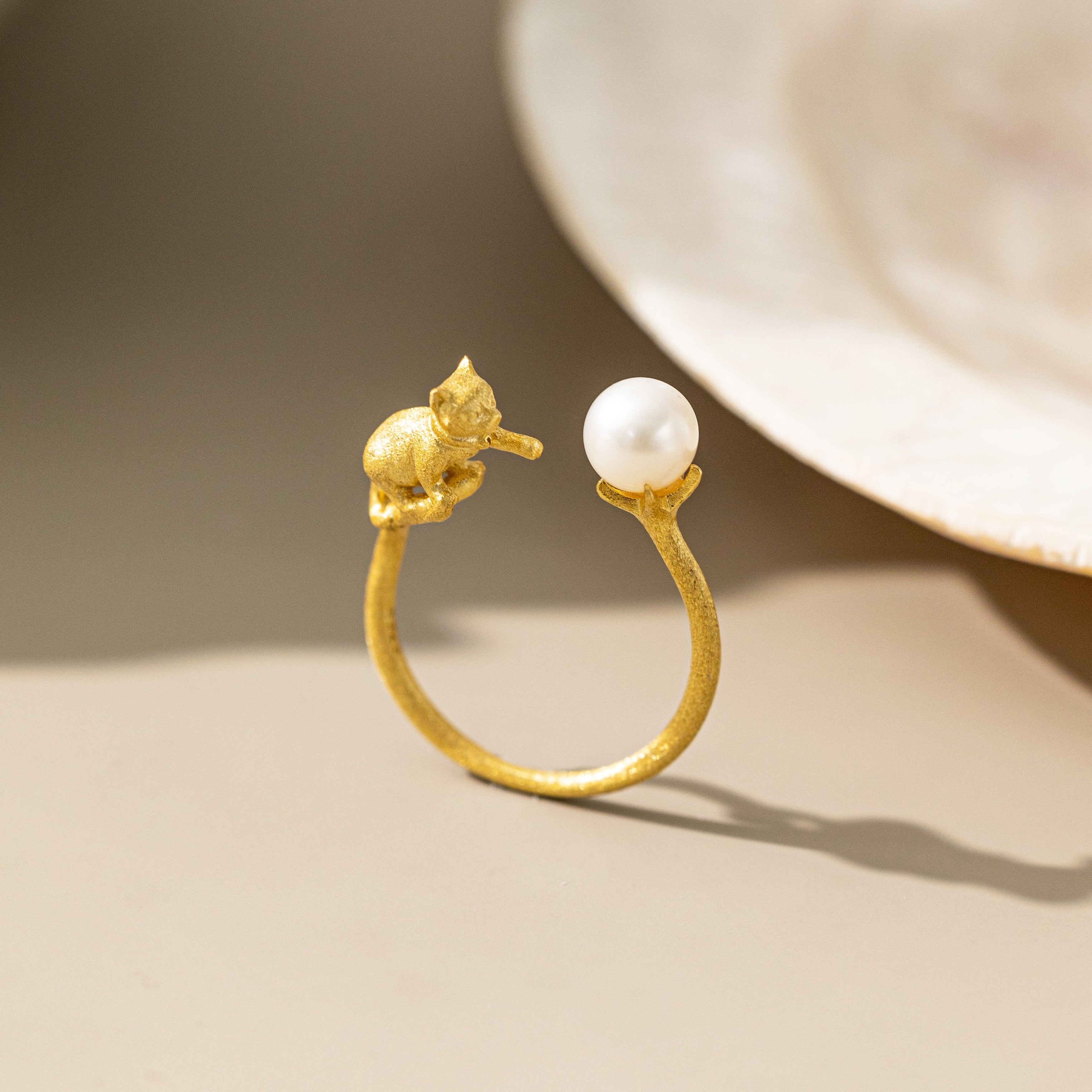 STMG Natural Pearl With Cat Adjustable Ring