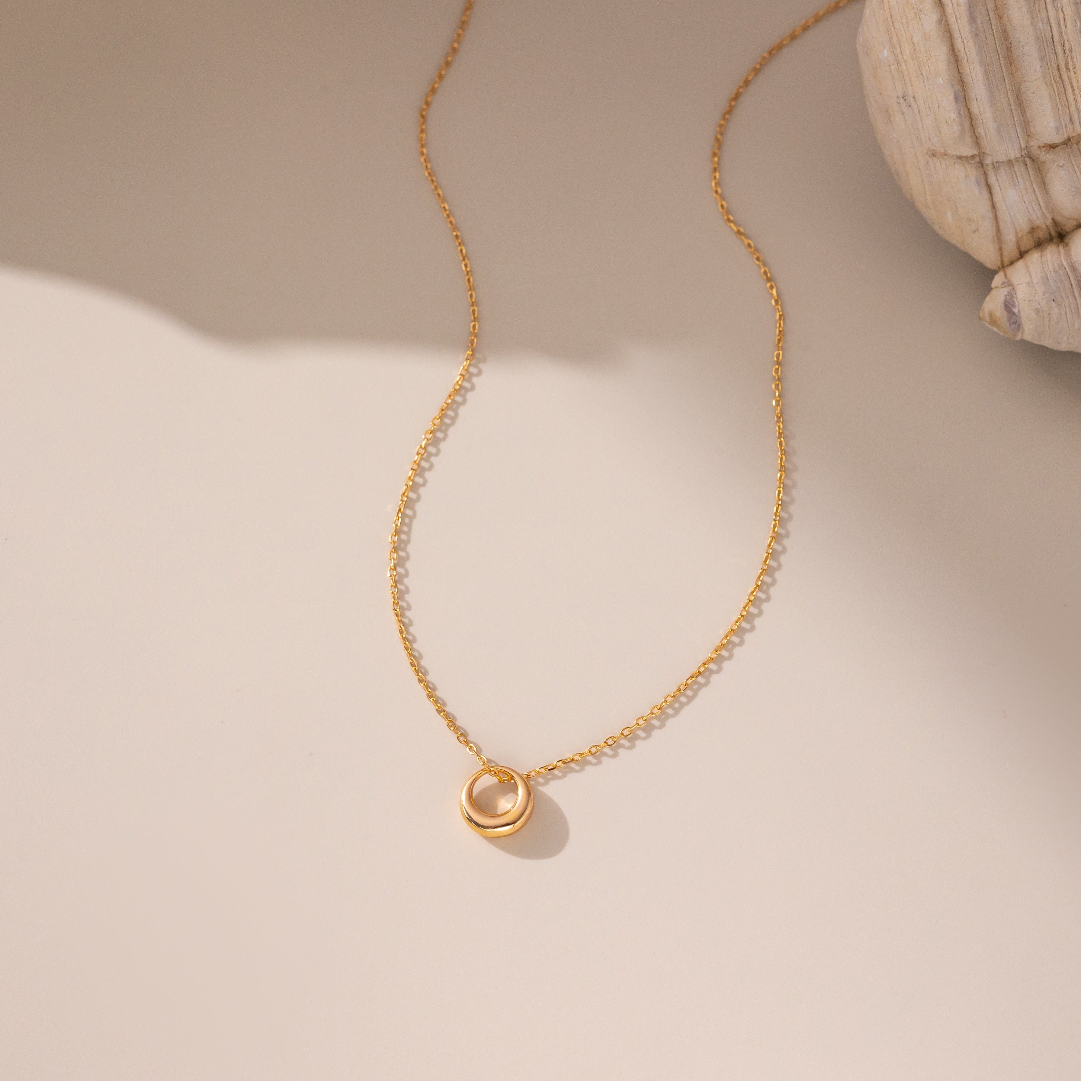 STMG Minimalist Circle Necklace in champagne gold